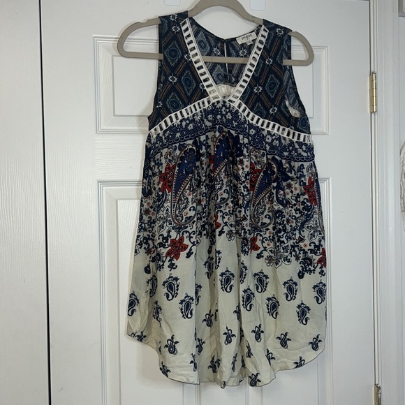 Umgee off white red blue paisley flowy boho tunic sleeveless top oversized S/M - Picture 2 of 8